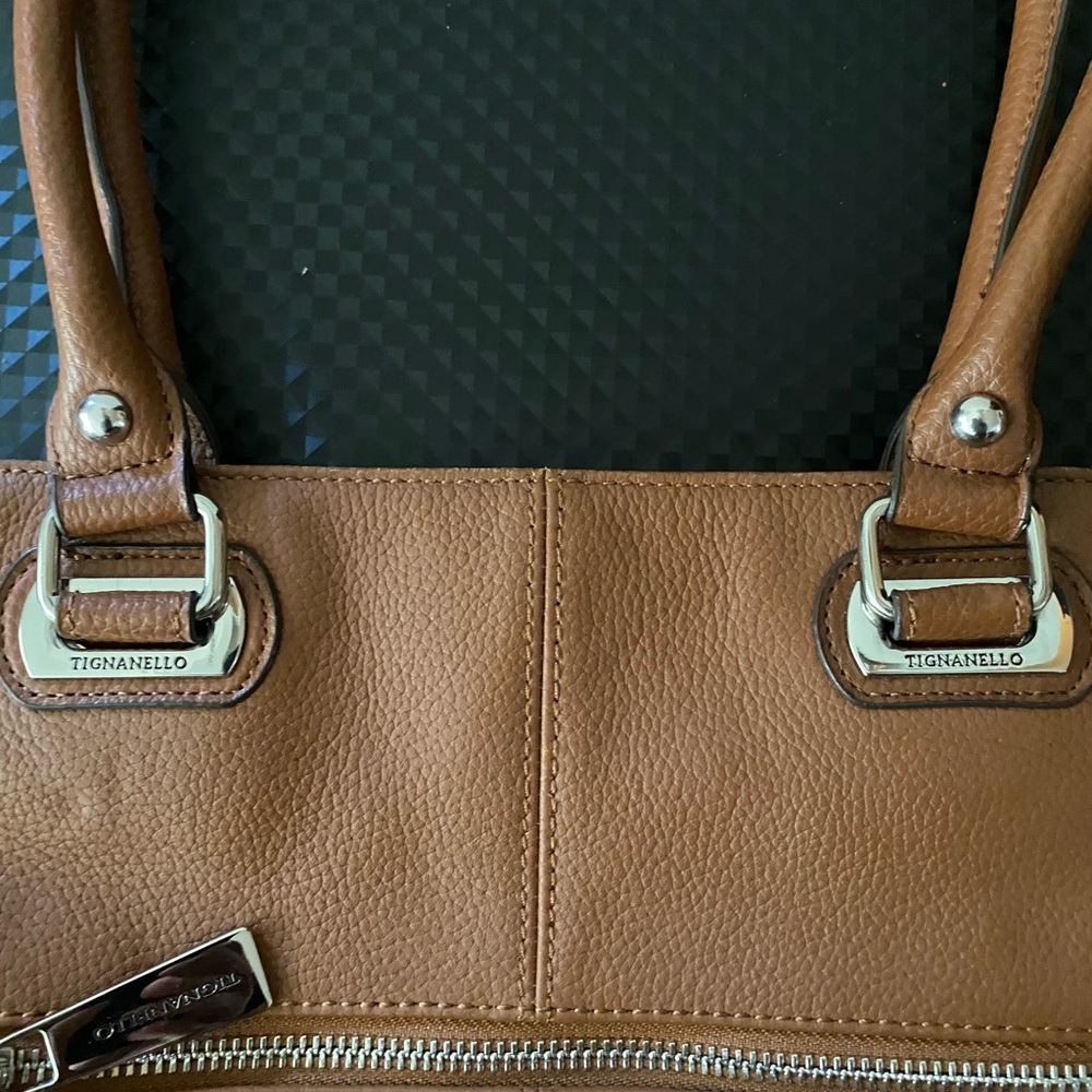 Tignanello Leather Shoulder Brown/Tan - Picture 6 of 6